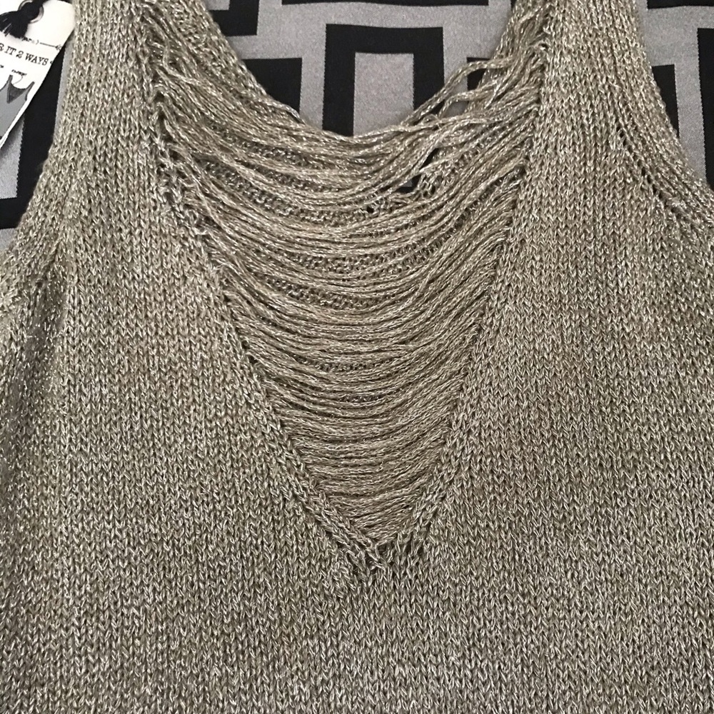 Reversible Top - Picture 3 of 6